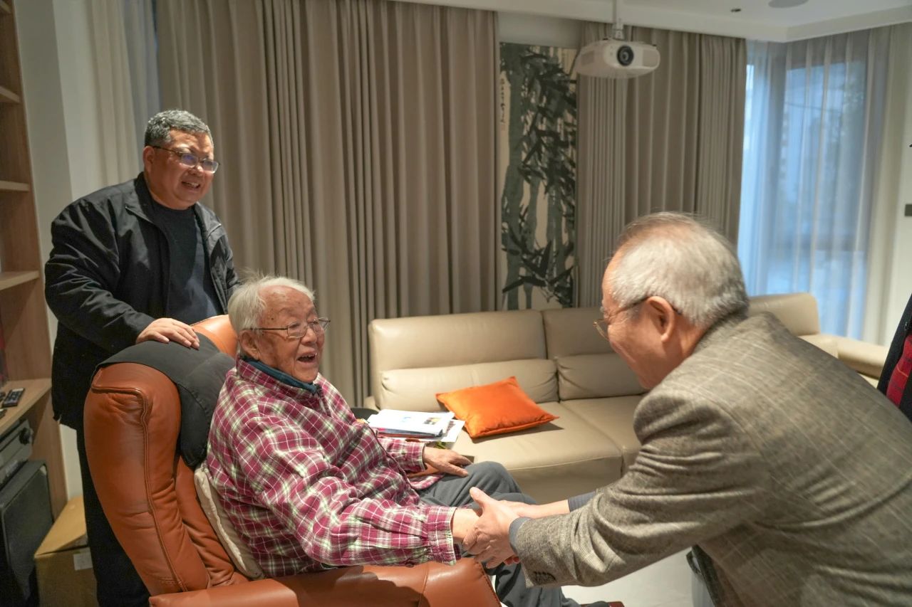 “中國文聯(lián)終身成就獎”韶華先生作品