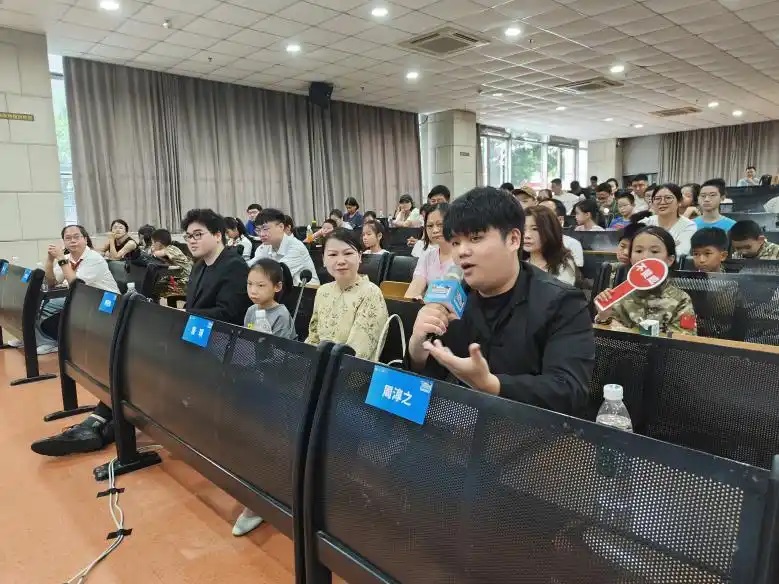 版權(quán)辯論賽：好作品和好受眾  誰(shuí)成就誰(shuí)？