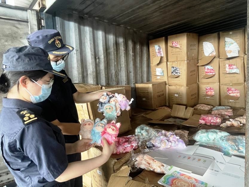 今年全國(guó)海關(guān)攔截183萬(wàn)件涉嫌侵權(quán)Labubu產(chǎn)品