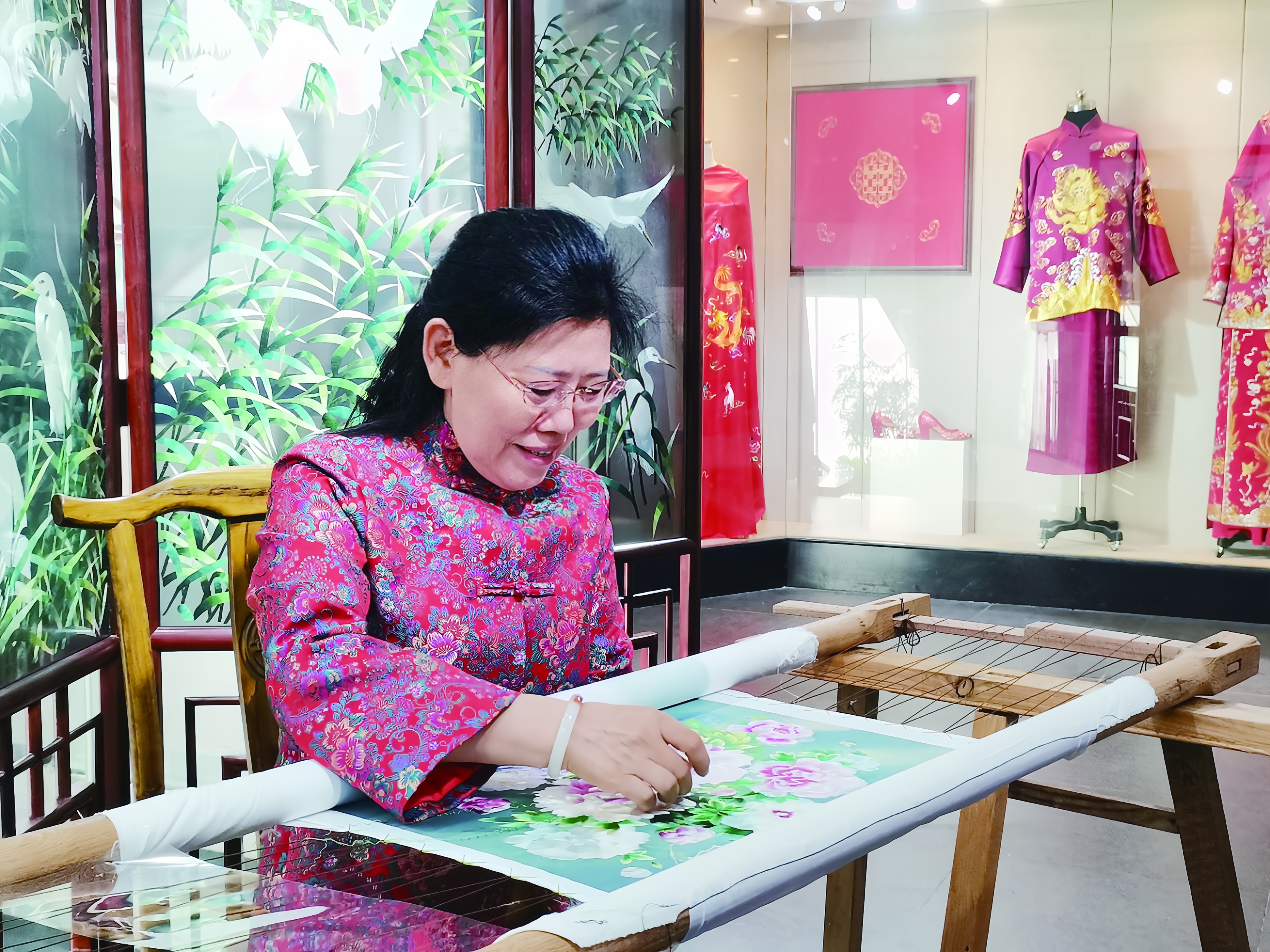 我中心為大冶刺繡等非遺提供版權(quán)宣講服務(wù)