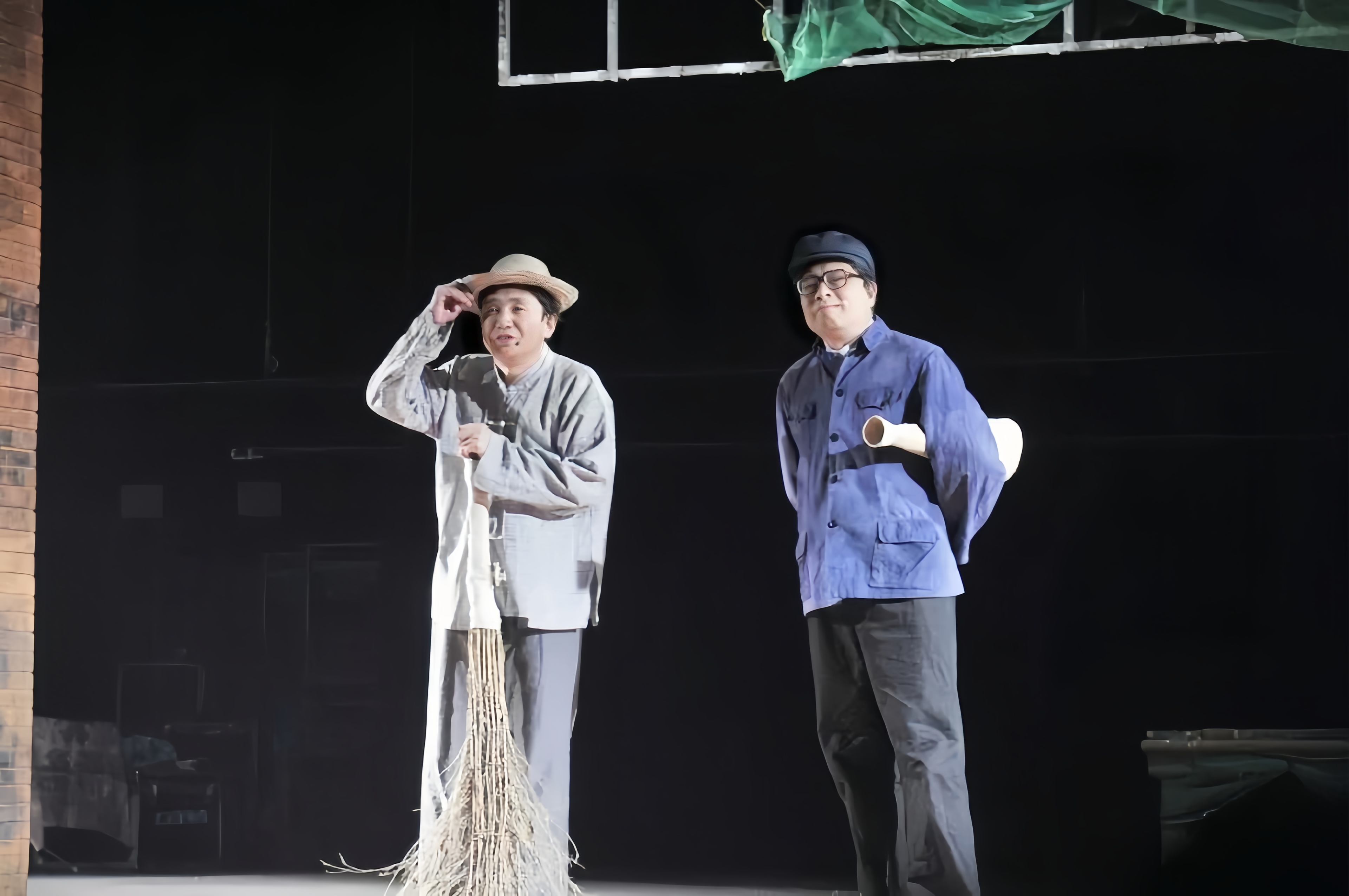 武漢說唱團(tuán)“四代同堂”“精釀”獨屬江城的漢派幽默